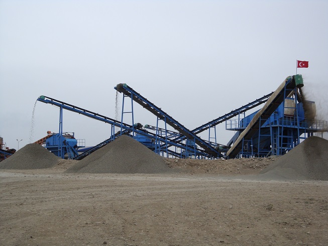 山美矿业砂石子生产线在土耳其的安装现场